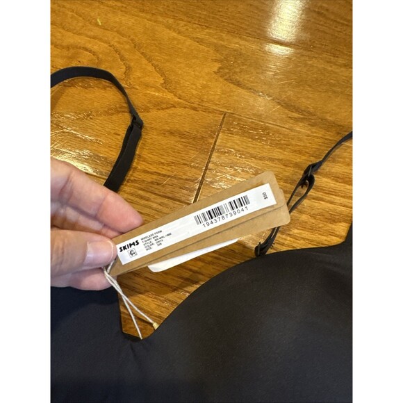 SKIMS Wireless Form T-Shirt Bra 32B NEW Black - Picture 3 of 5